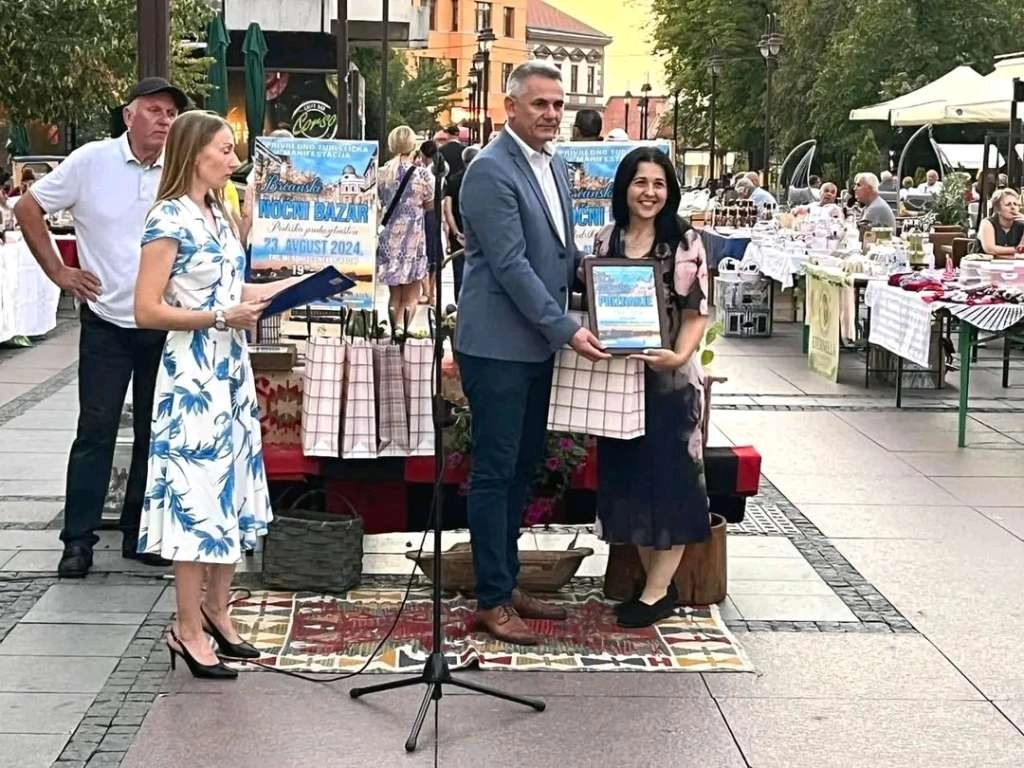 U Brčkom održan Noćni bazar, jedinstvena prilika za male preduzetnike